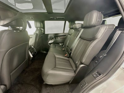 2026 Land Rover Range Rover SE LWB