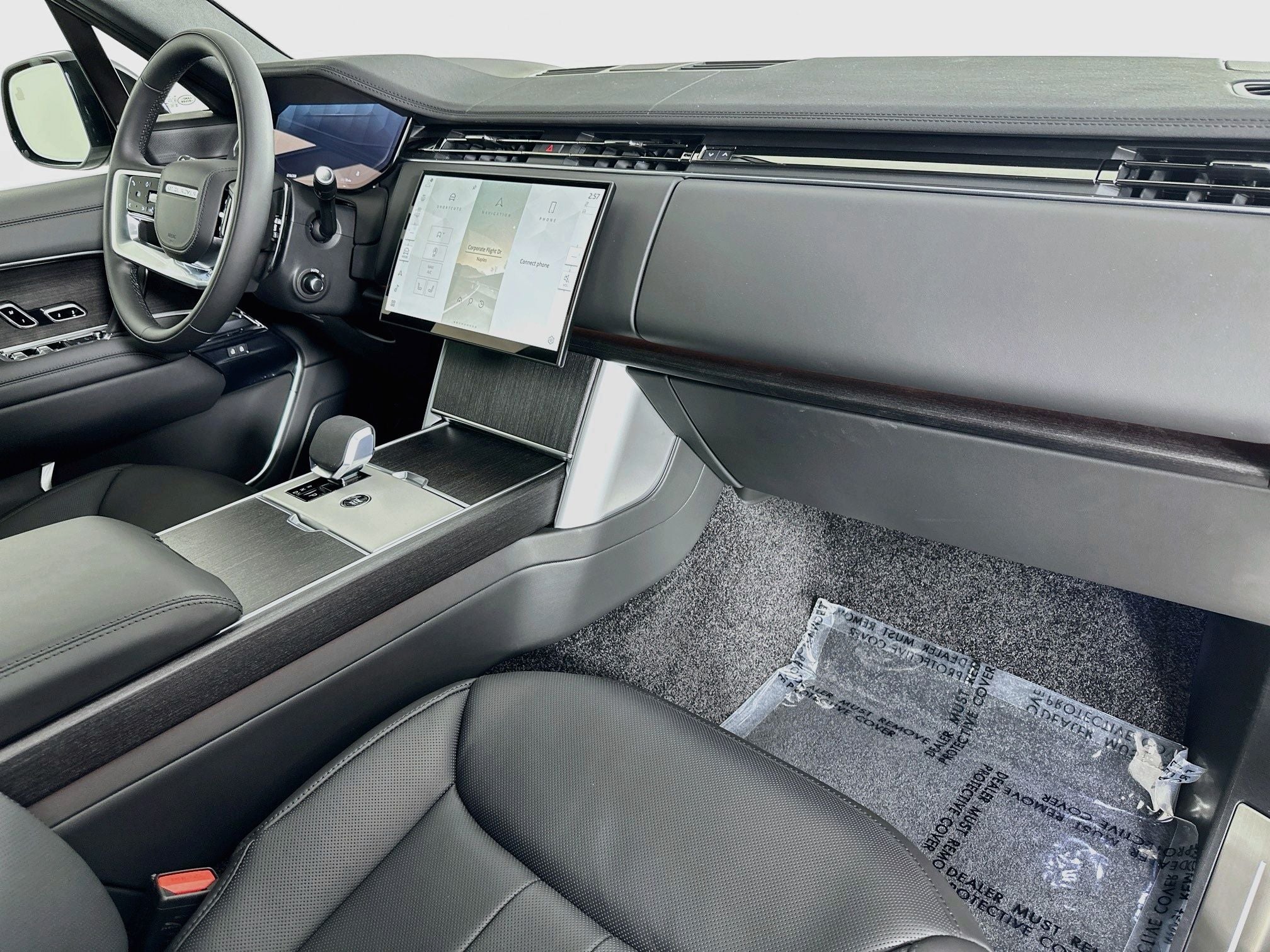 2026 Land Rover Range Rover SE LWB