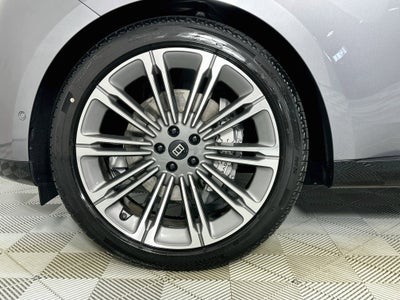 2027 Land Rover Range Rover SE LWB