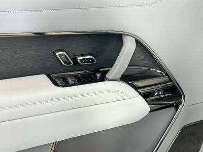 2026 Land Rover Range Rover SV