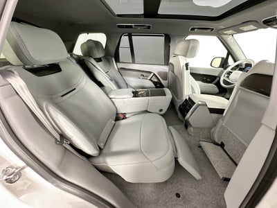 2026 Land Rover Range Rover SV