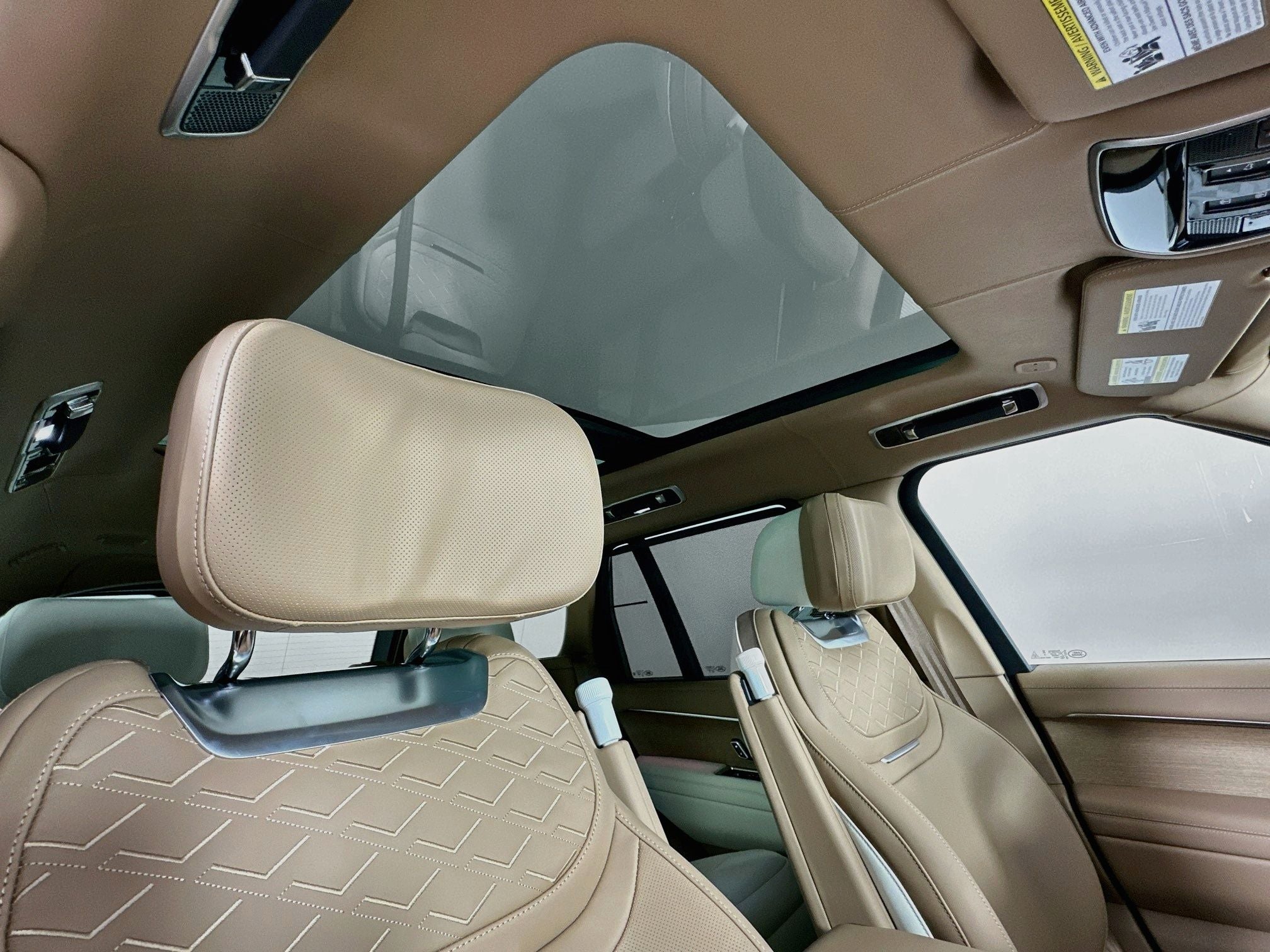 2027 Land Rover Range Rover SV