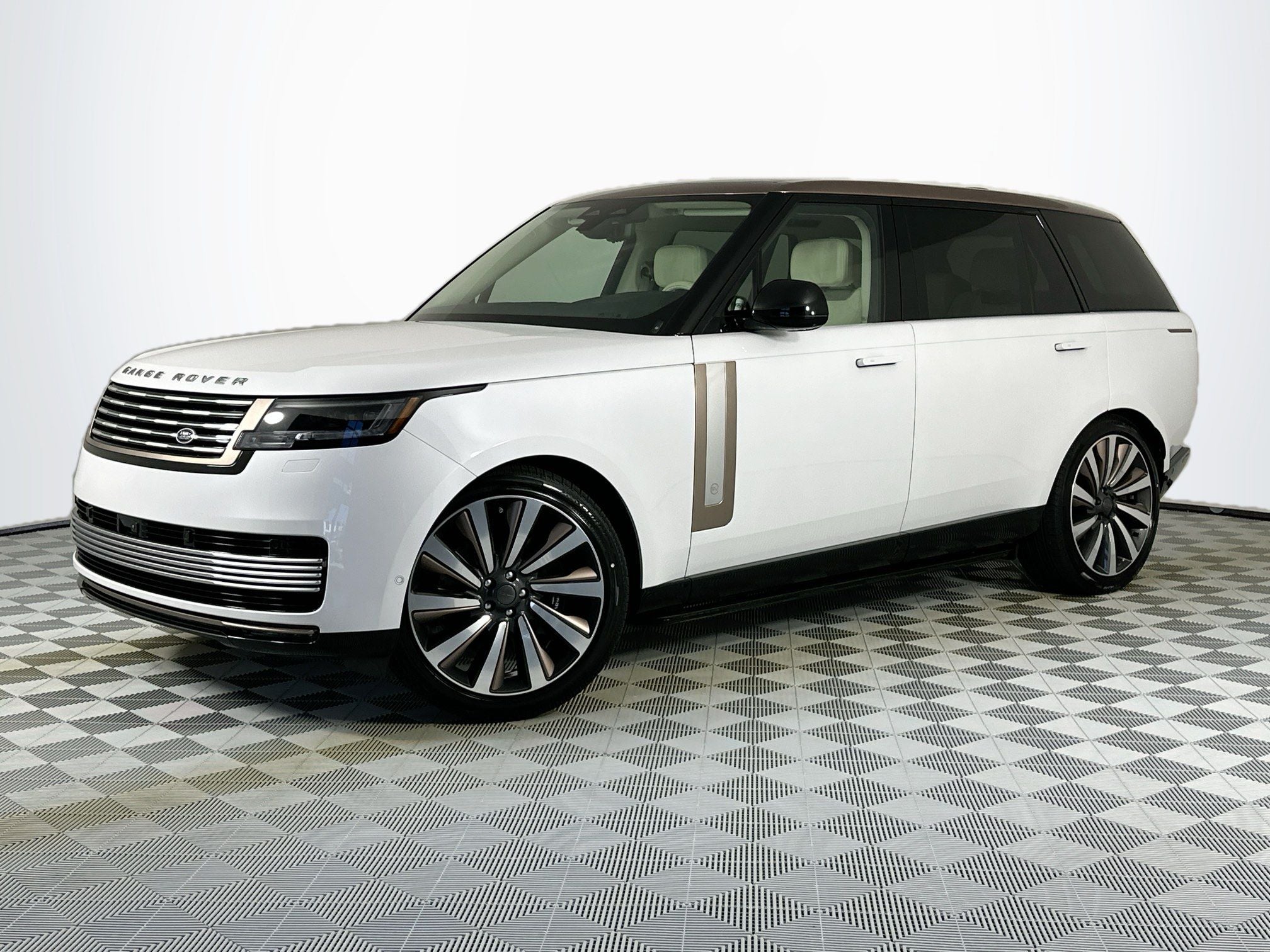 2026 Land Rover Range Rover SV LWB