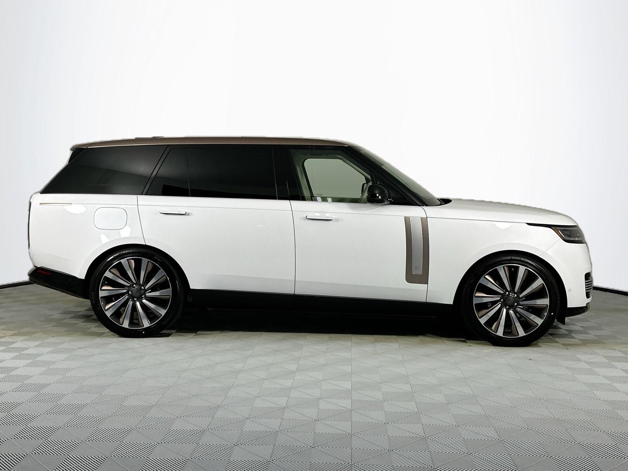 2026 Land Rover Range Rover SV LWB