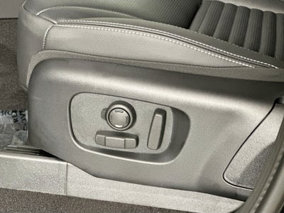 2025 Land Rover Discovery S