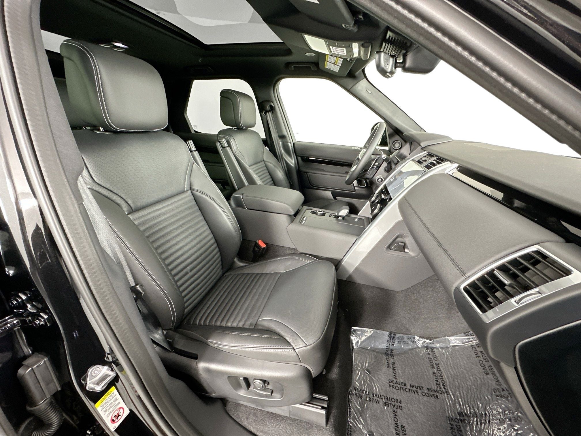 2025 Land Rover Discovery S