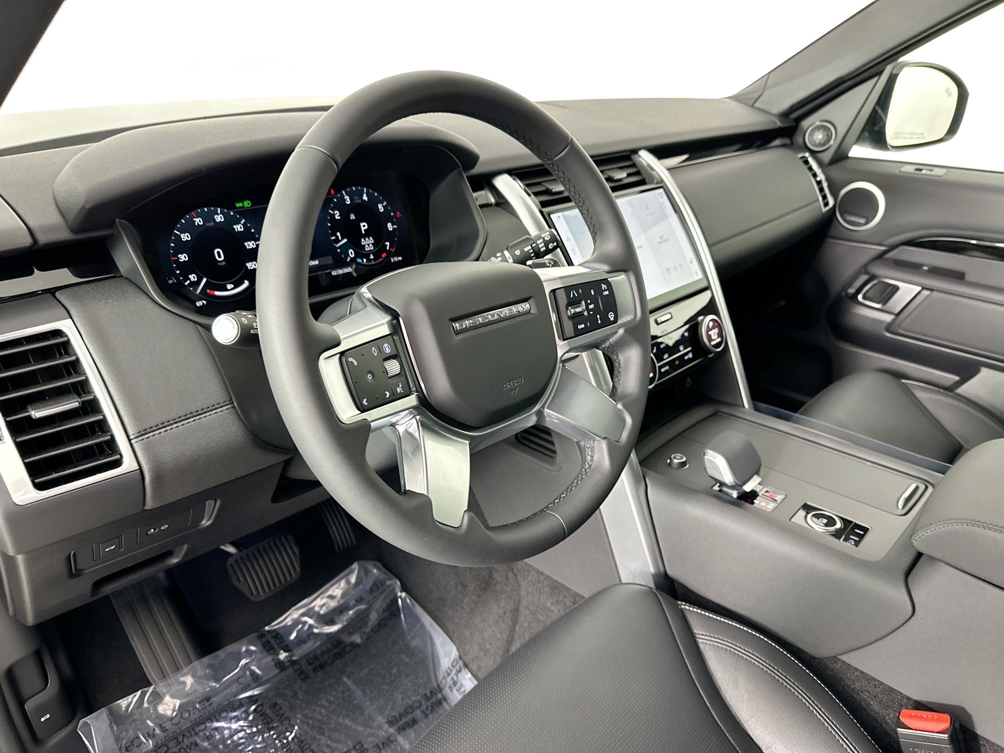 2025 Land Rover Discovery S