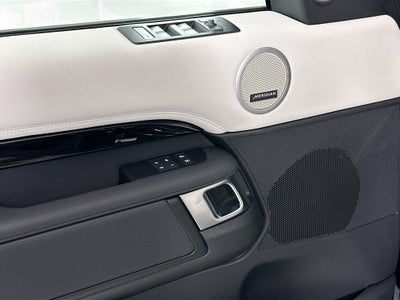 2025 Land Rover Discovery S