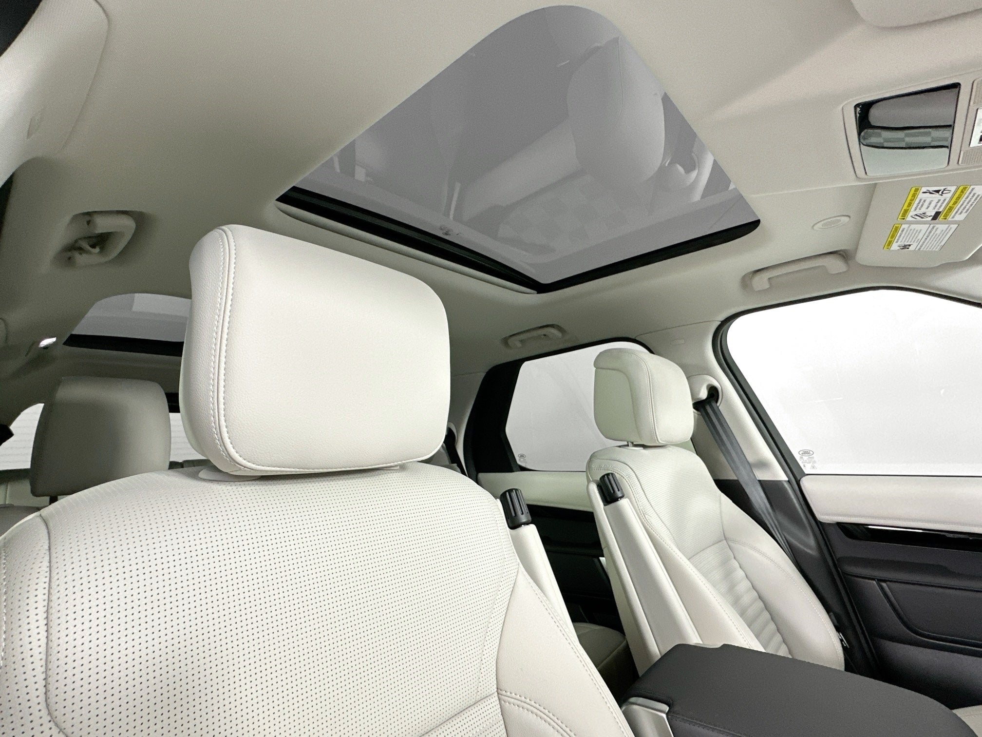 2025 Land Rover Discovery S