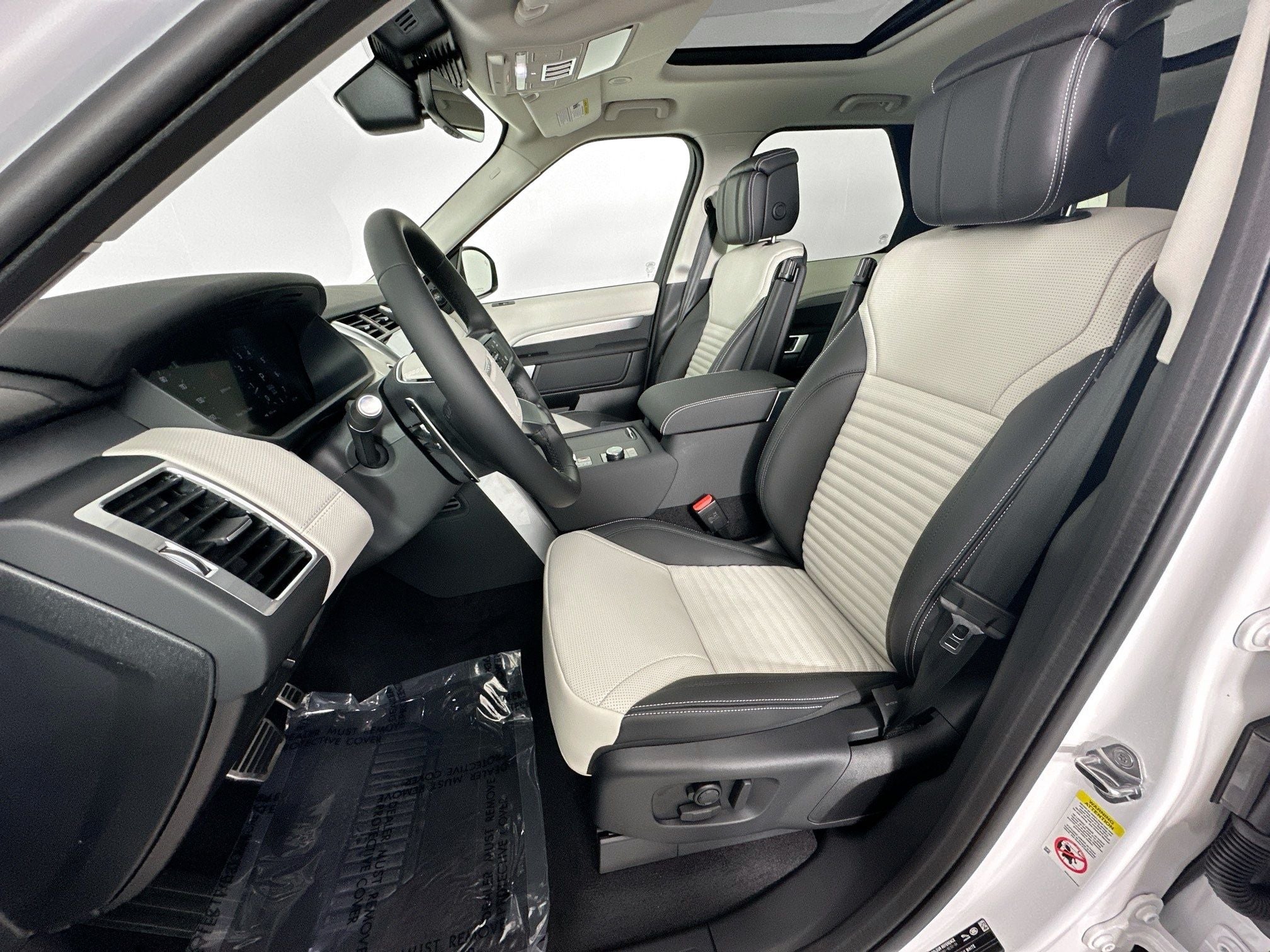 2026 Land Rover Discovery Dynamic SE