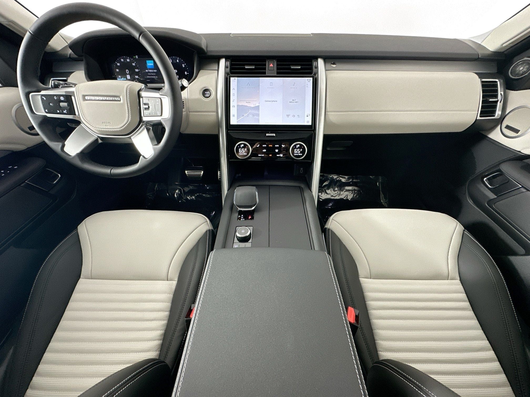2026 Land Rover Discovery Dynamic SE