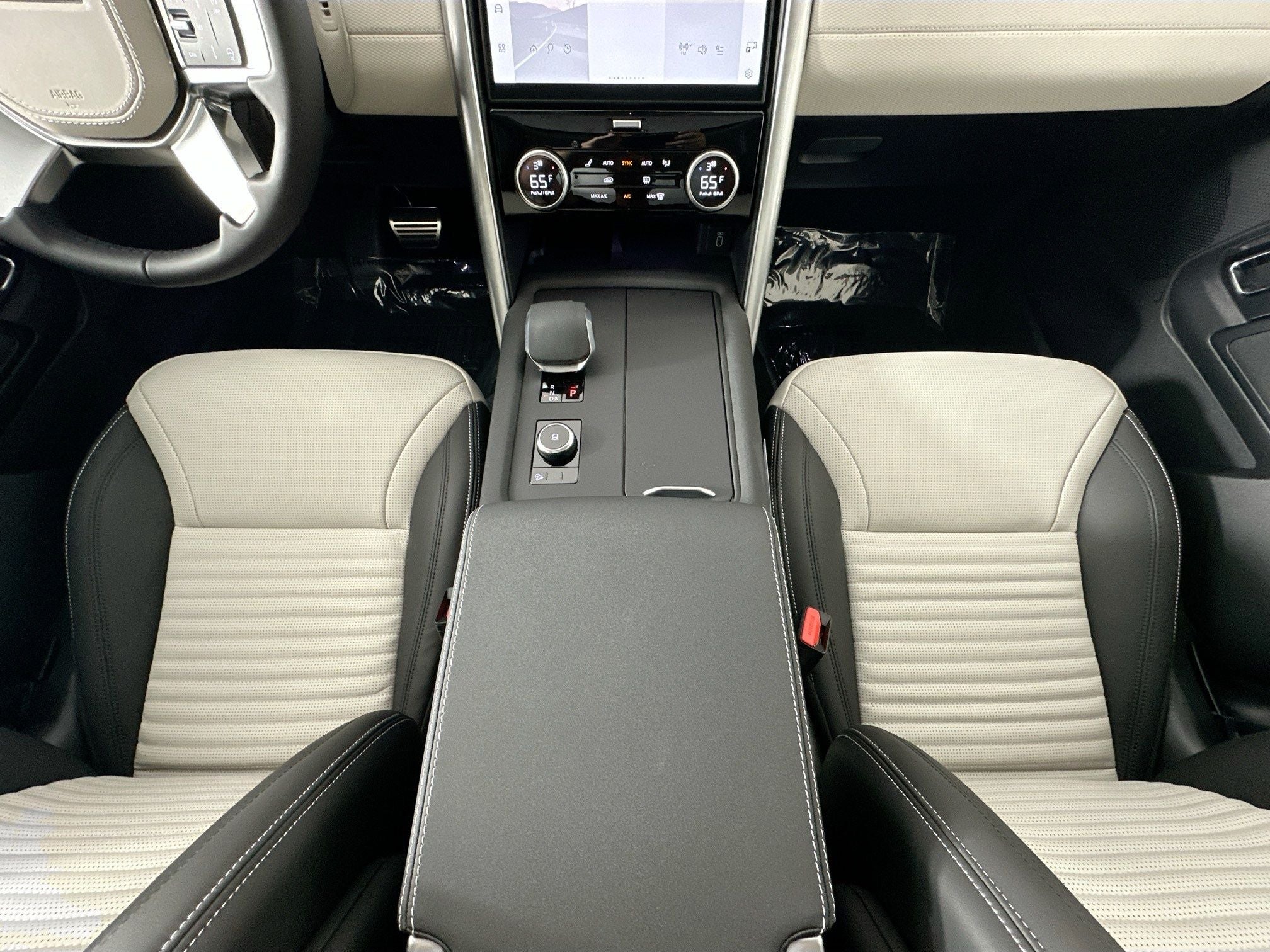 2026 Land Rover Discovery Dynamic SE