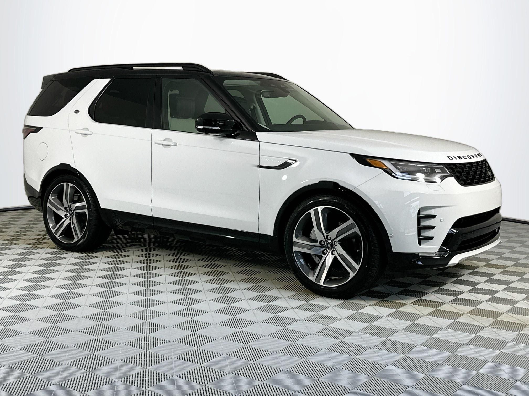 2026 Land Rover Discovery Dynamic SE