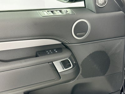 2026 Land Rover Discovery Dynamic SE