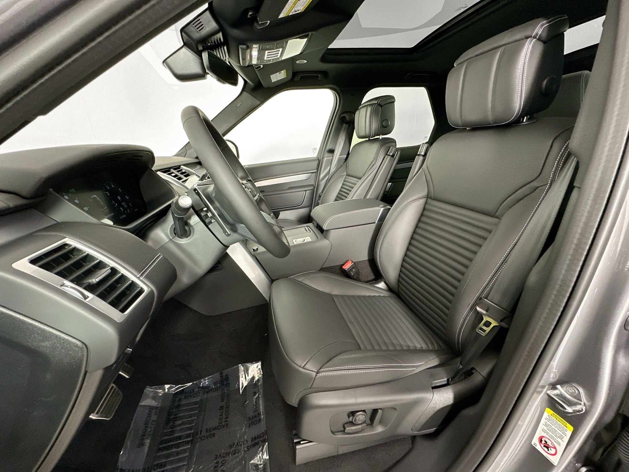 2026 Land Rover Discovery Dynamic SE