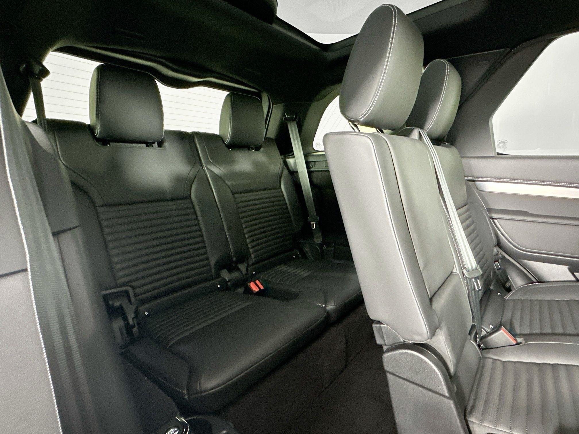2026 Land Rover Discovery Dynamic SE