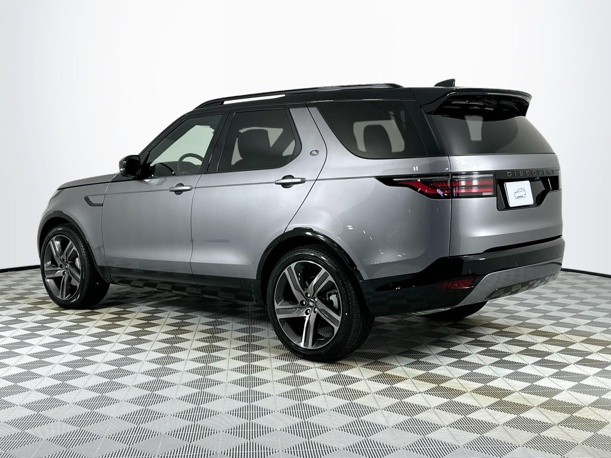 2026 Land Rover Discovery Dynamic SE