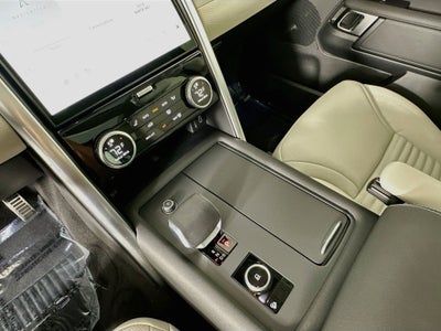 2026 Land Rover Discovery Dynamic SE