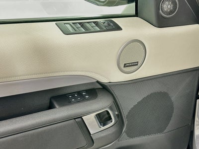 2026 Land Rover Discovery Dynamic SE
