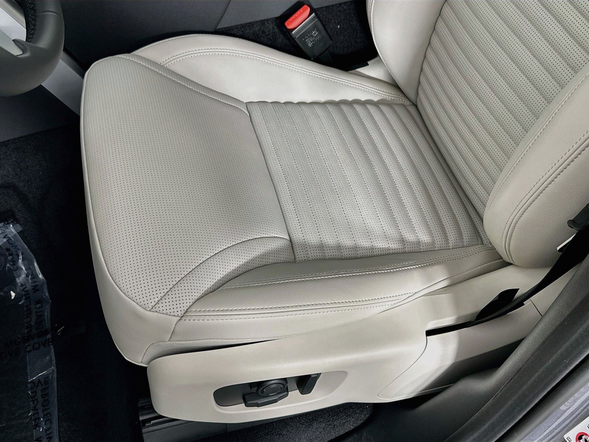 2026 Land Rover Discovery Dynamic SE