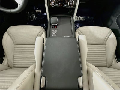 2026 Land Rover Discovery Dynamic SE