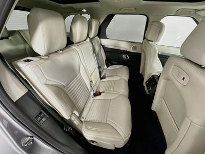 2026 Land Rover Discovery Dynamic SE