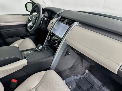 2026 Land Rover Discovery Dynamic SE