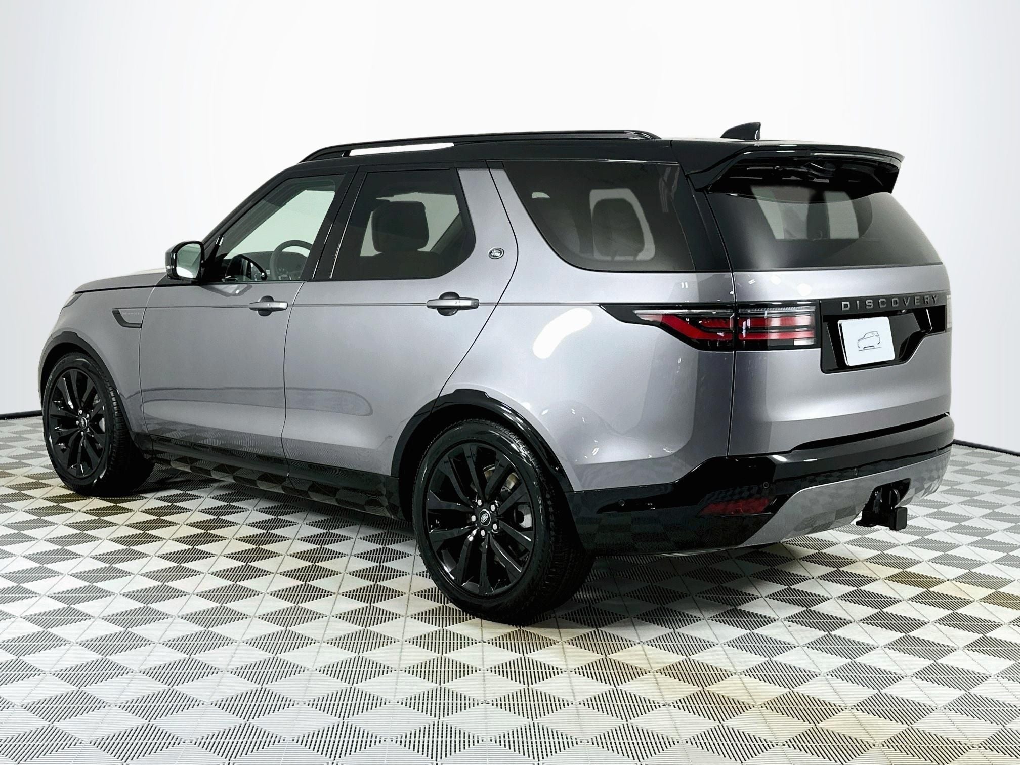 2026 Land Rover Discovery Dynamic SE