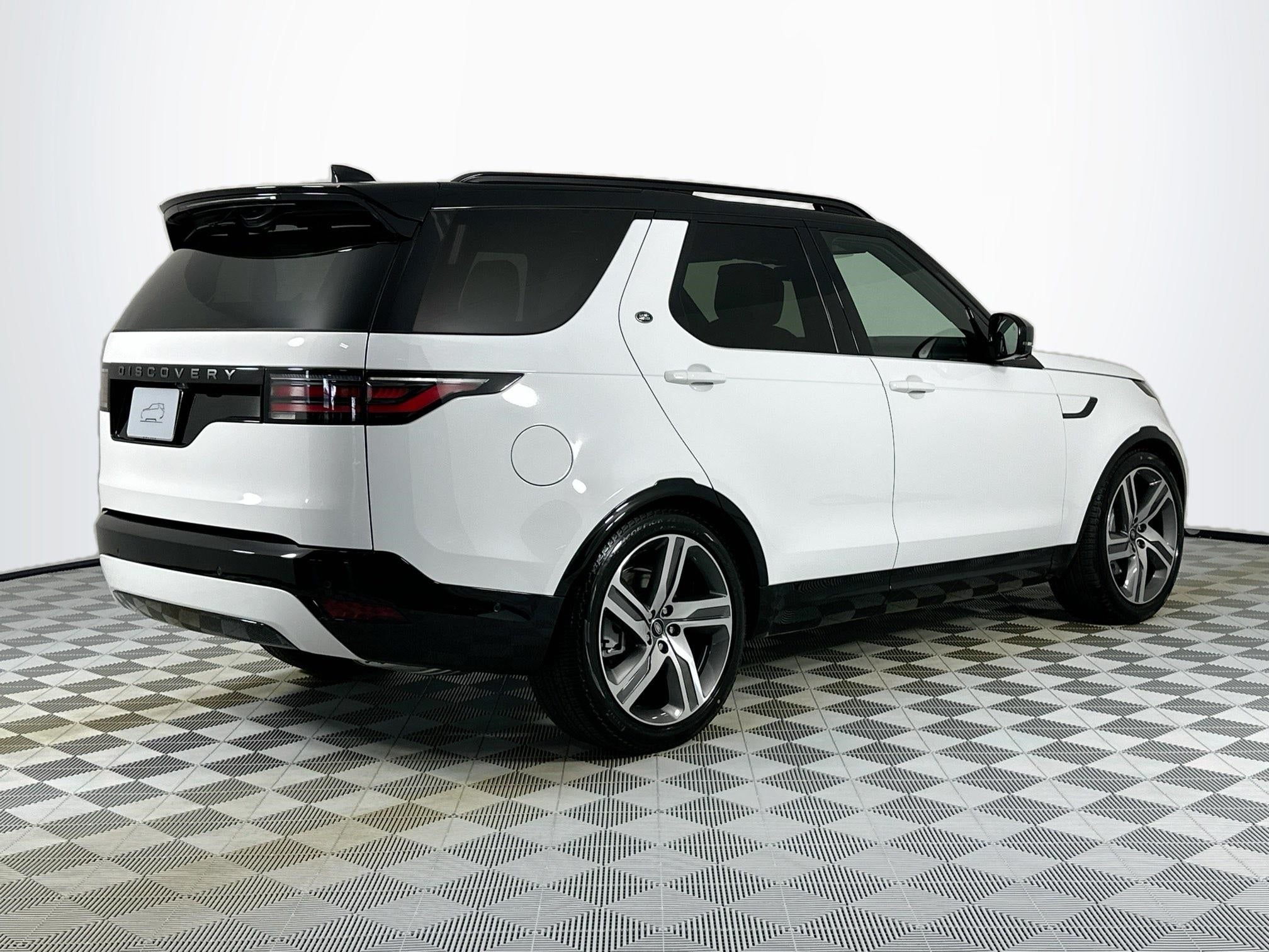 2026 Land Rover Discovery Dynamic SE