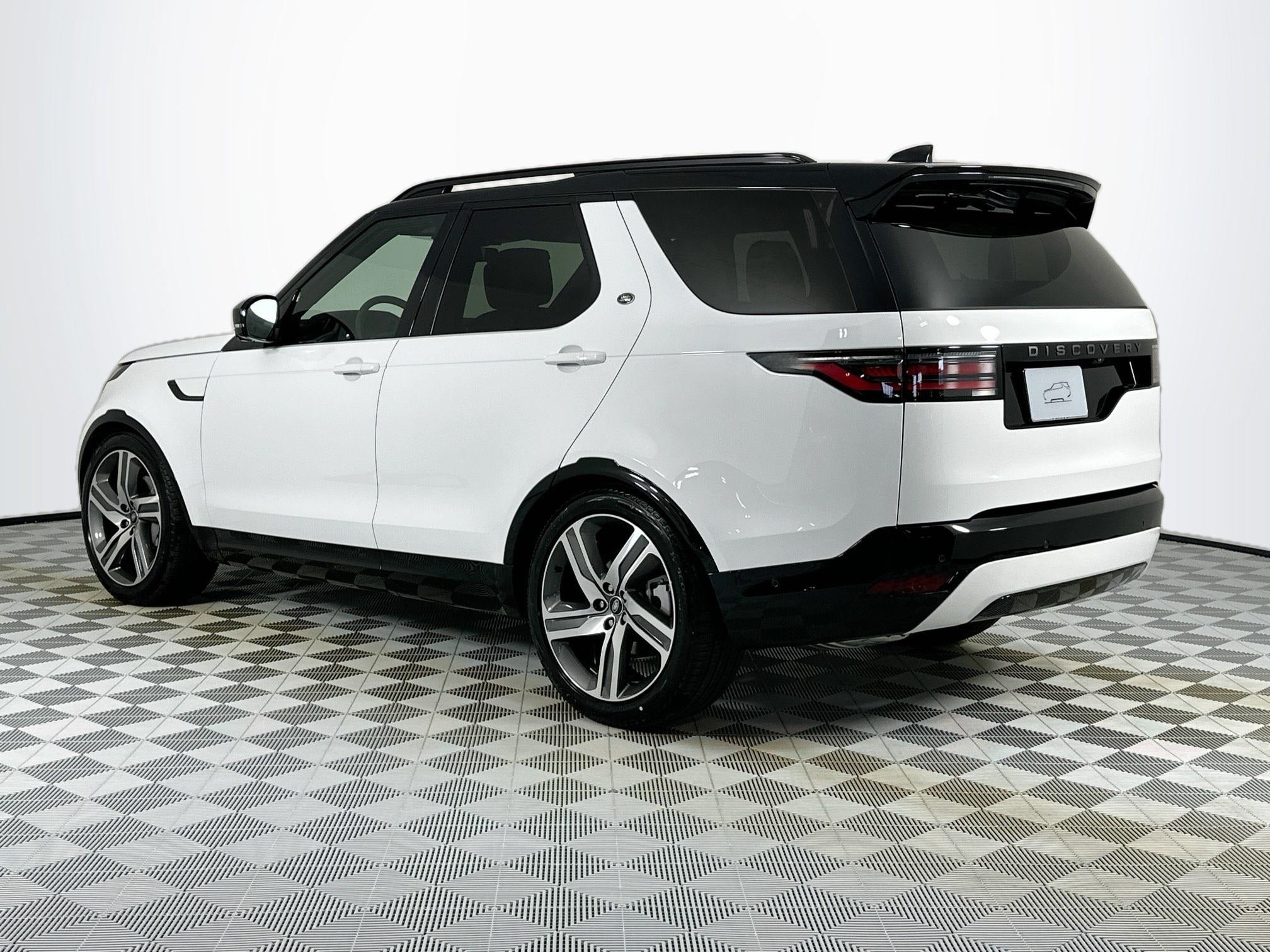 2026 Land Rover Discovery Dynamic SE
