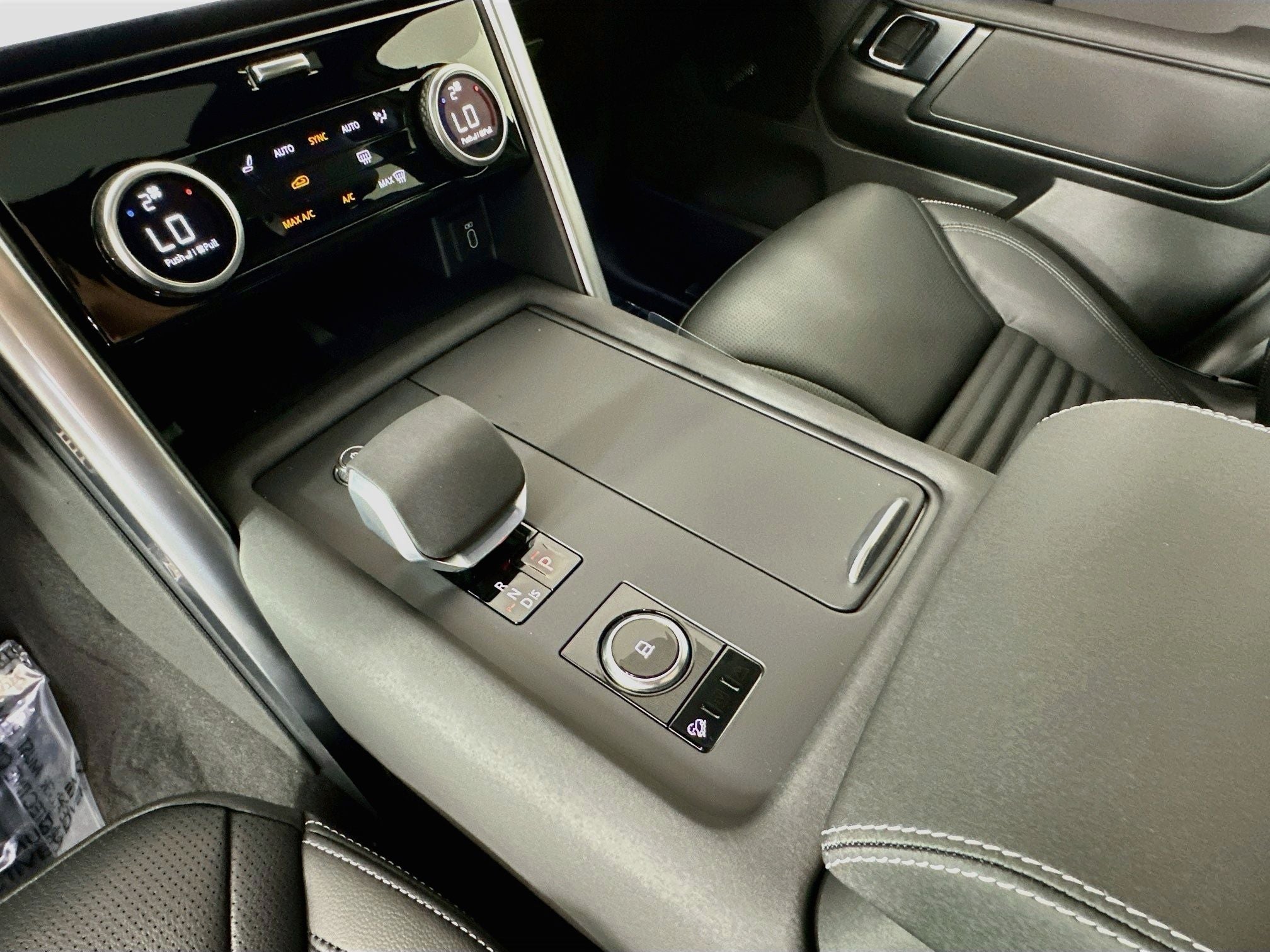 2026 Land Rover Discovery Dynamic SE