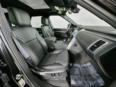2026 Land Rover Discovery Dynamic SE