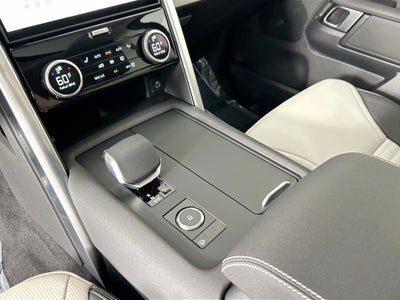 2025 Land Rover Discovery Dynamic SE