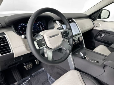 2025 Land Rover Discovery Dynamic SE