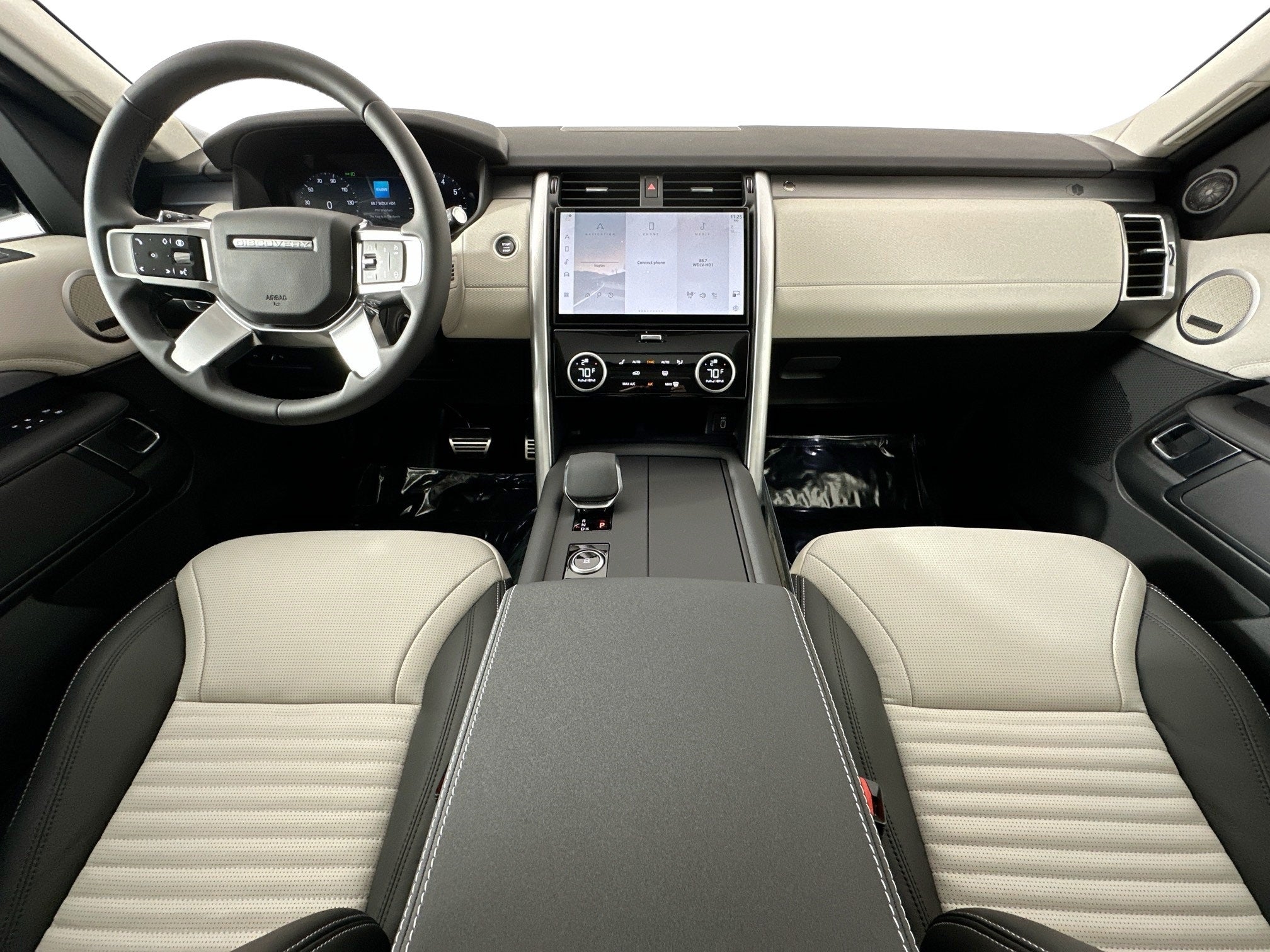 2026 Land Rover Discovery Base