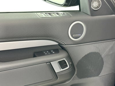 2026 Land Rover Discovery Base