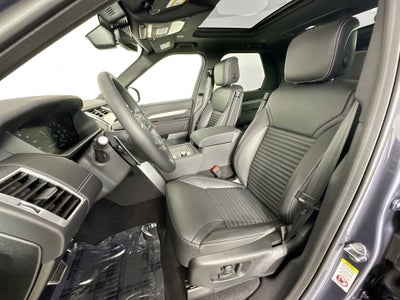 2026 Land Rover Discovery Base