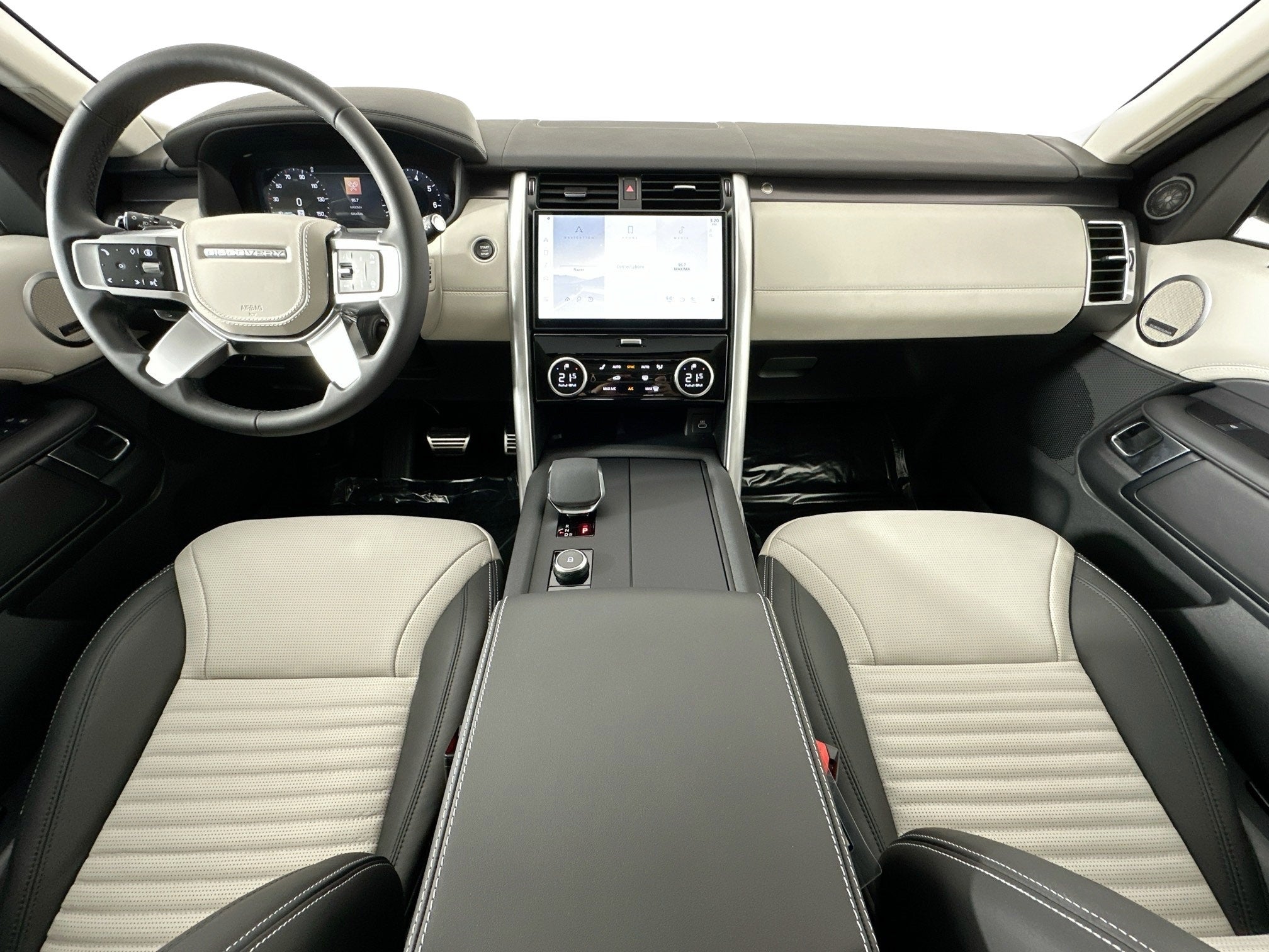 2025 Land Rover Discovery Metropolitan Edition