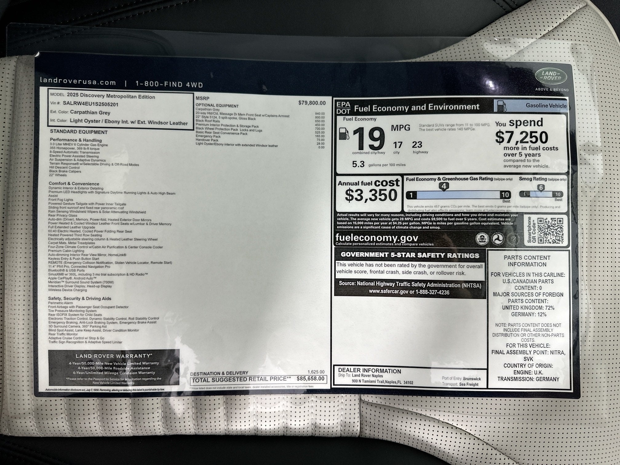 2025 Land Rover Discovery Metropolitan Edition