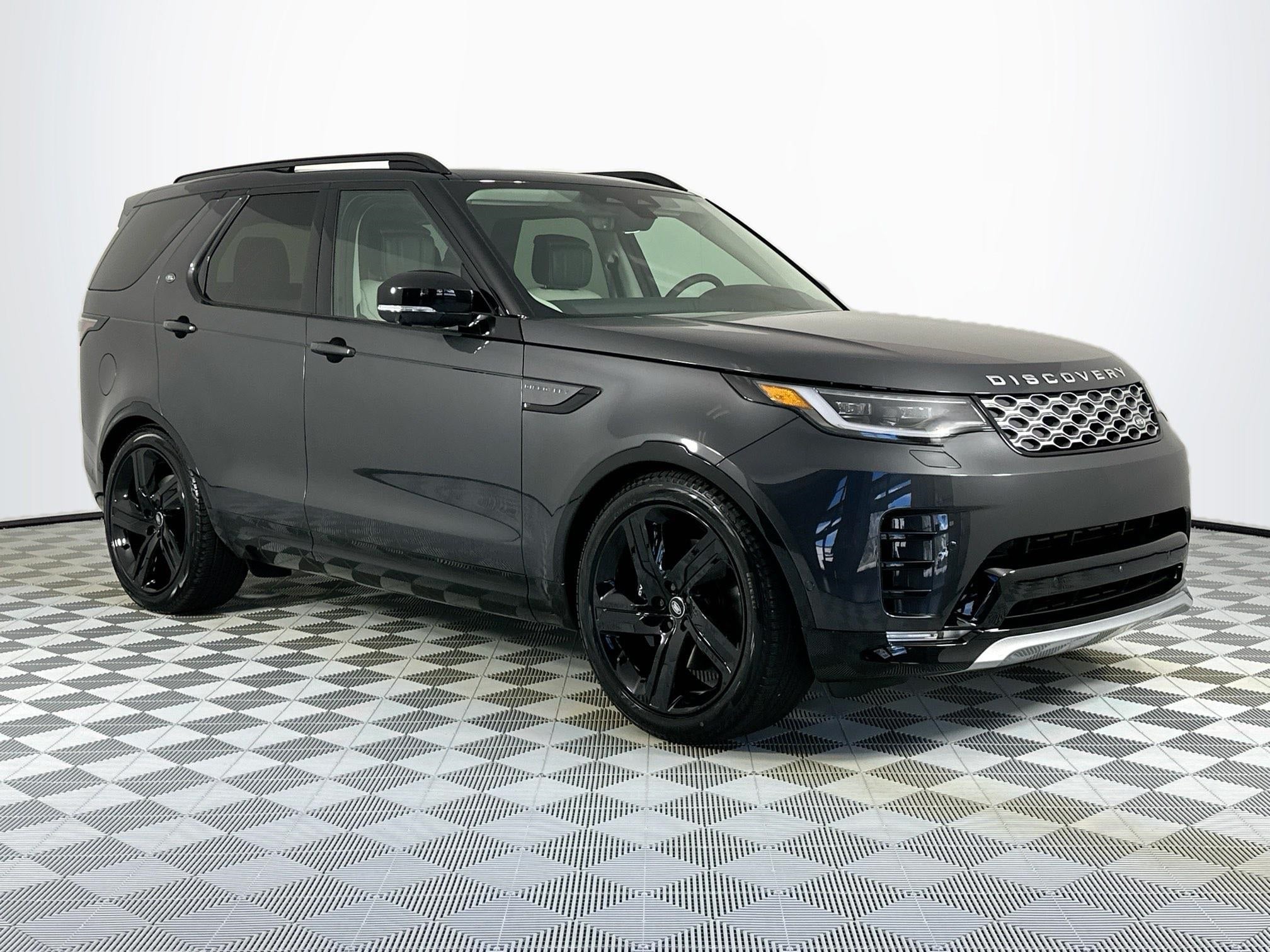 2025 Land Rover Discovery Metropolitan Edition