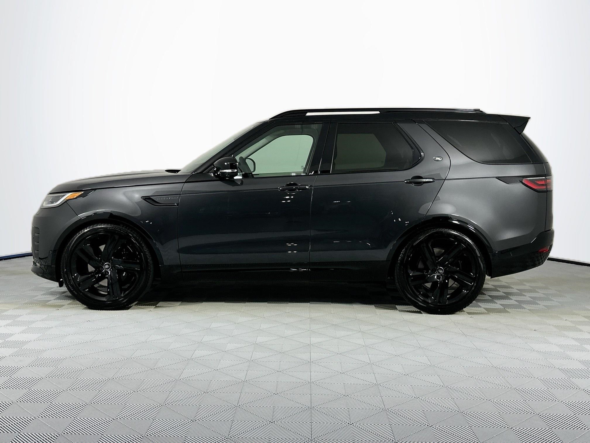 2025 Land Rover Discovery Metropolitan Edition