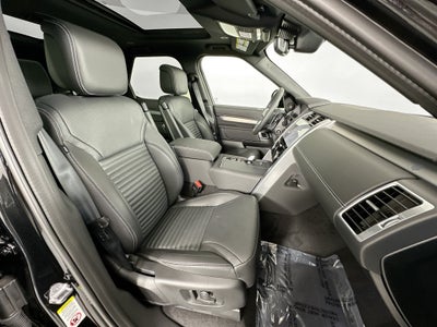 2026 Land Rover Discovery Base