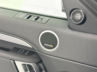 2026 Land Rover Discovery Gemini Edition