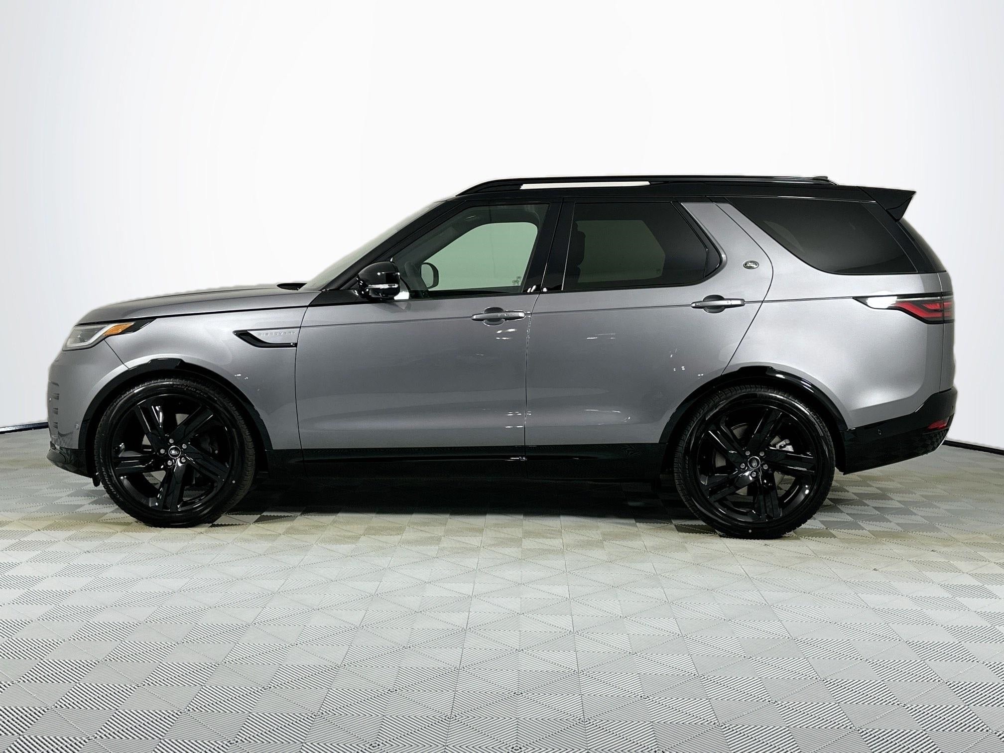 2026 Land Rover Discovery Gemini Edition