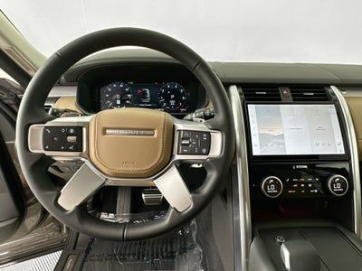 2026 Land Rover Discovery Base