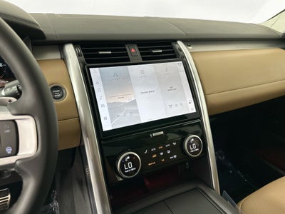 2026 Land Rover Discovery Base