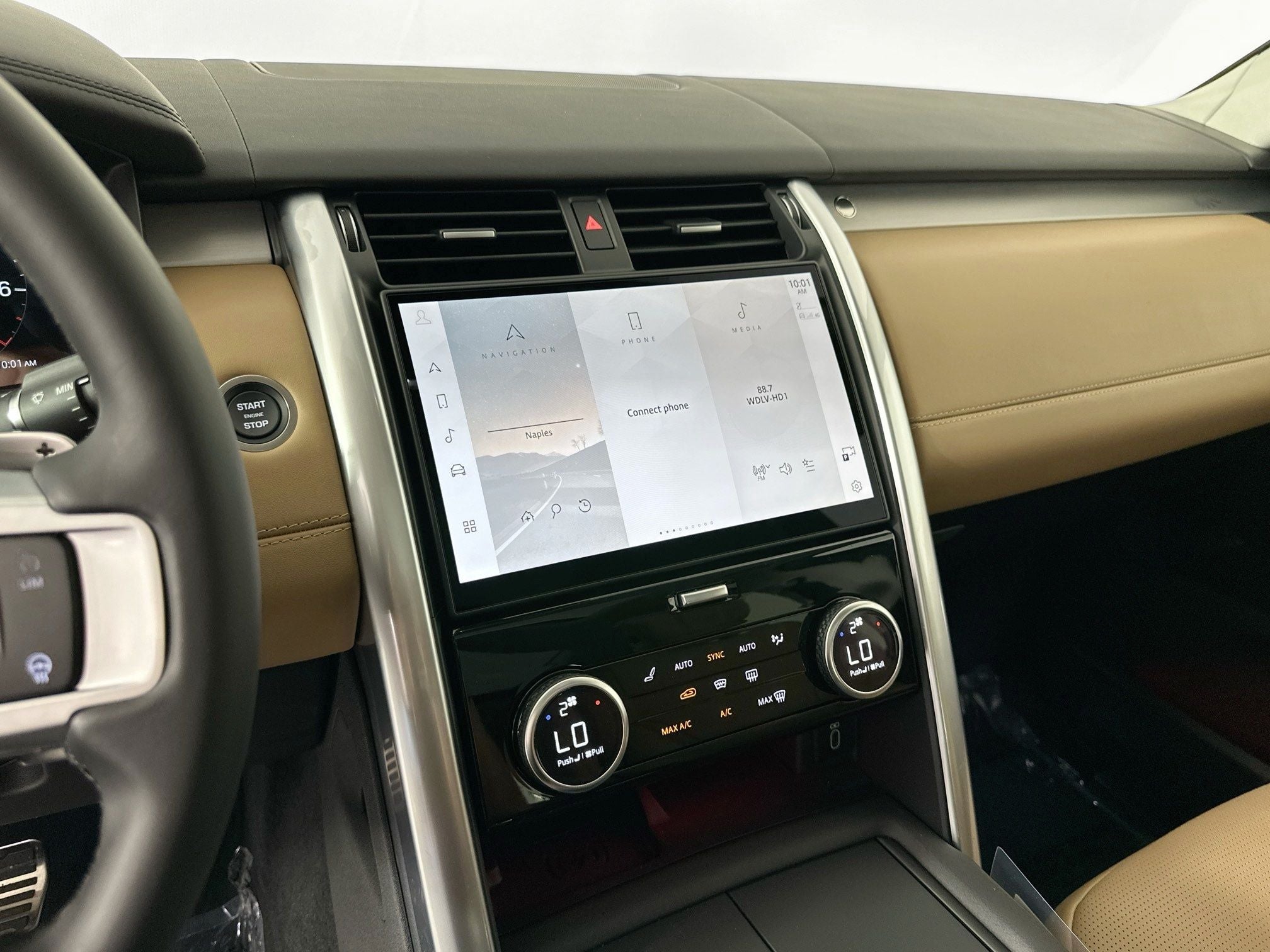 2026 Land Rover Discovery Base