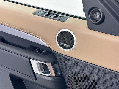 2026 Land Rover Discovery Base