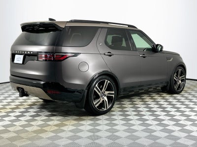 2026 Land Rover Discovery Base