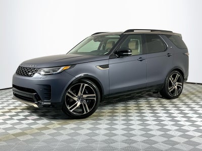 2026 Land Rover Discovery Base